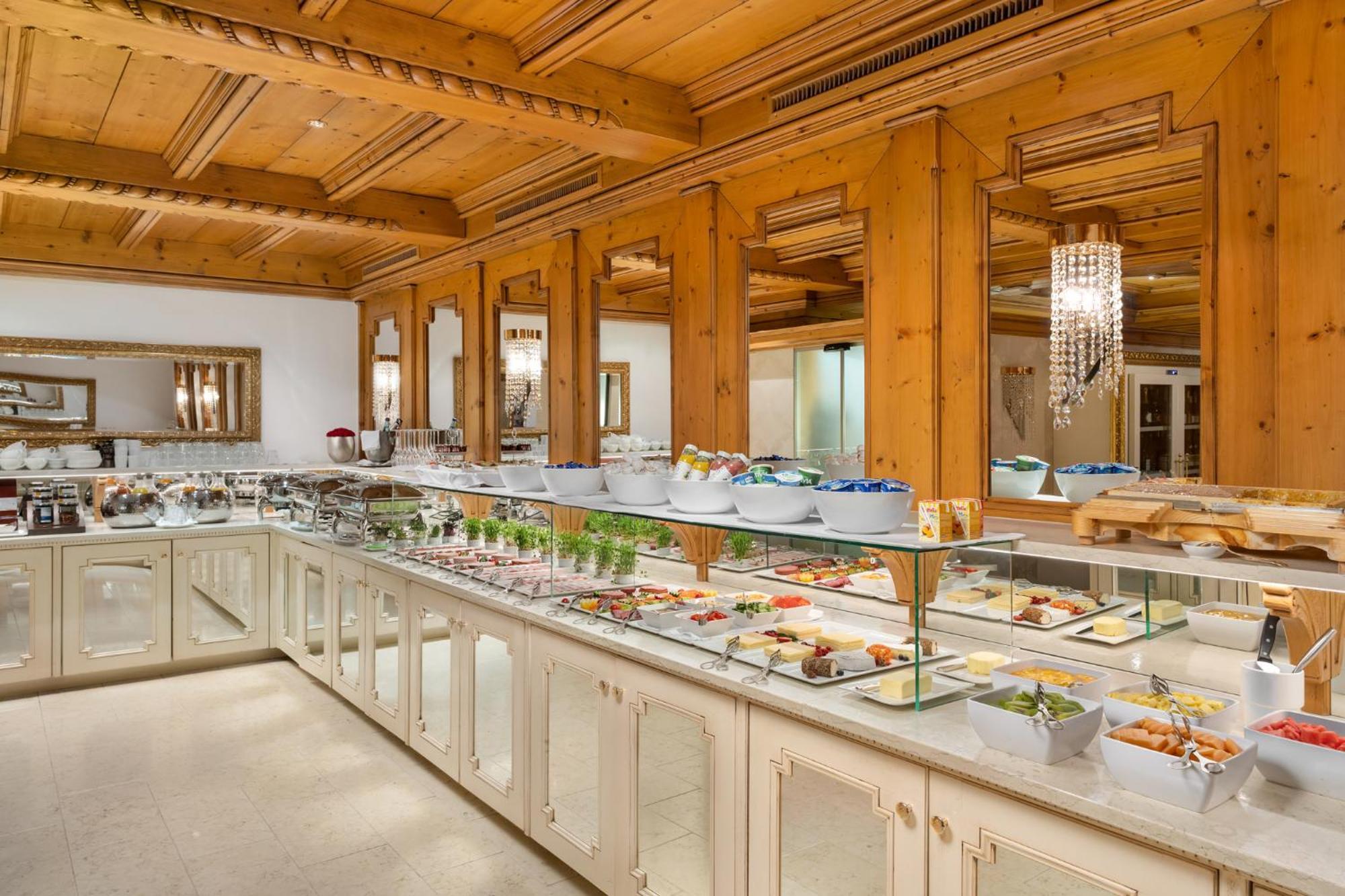 Schlosshotel Ischgl 5 Екстериор снимка