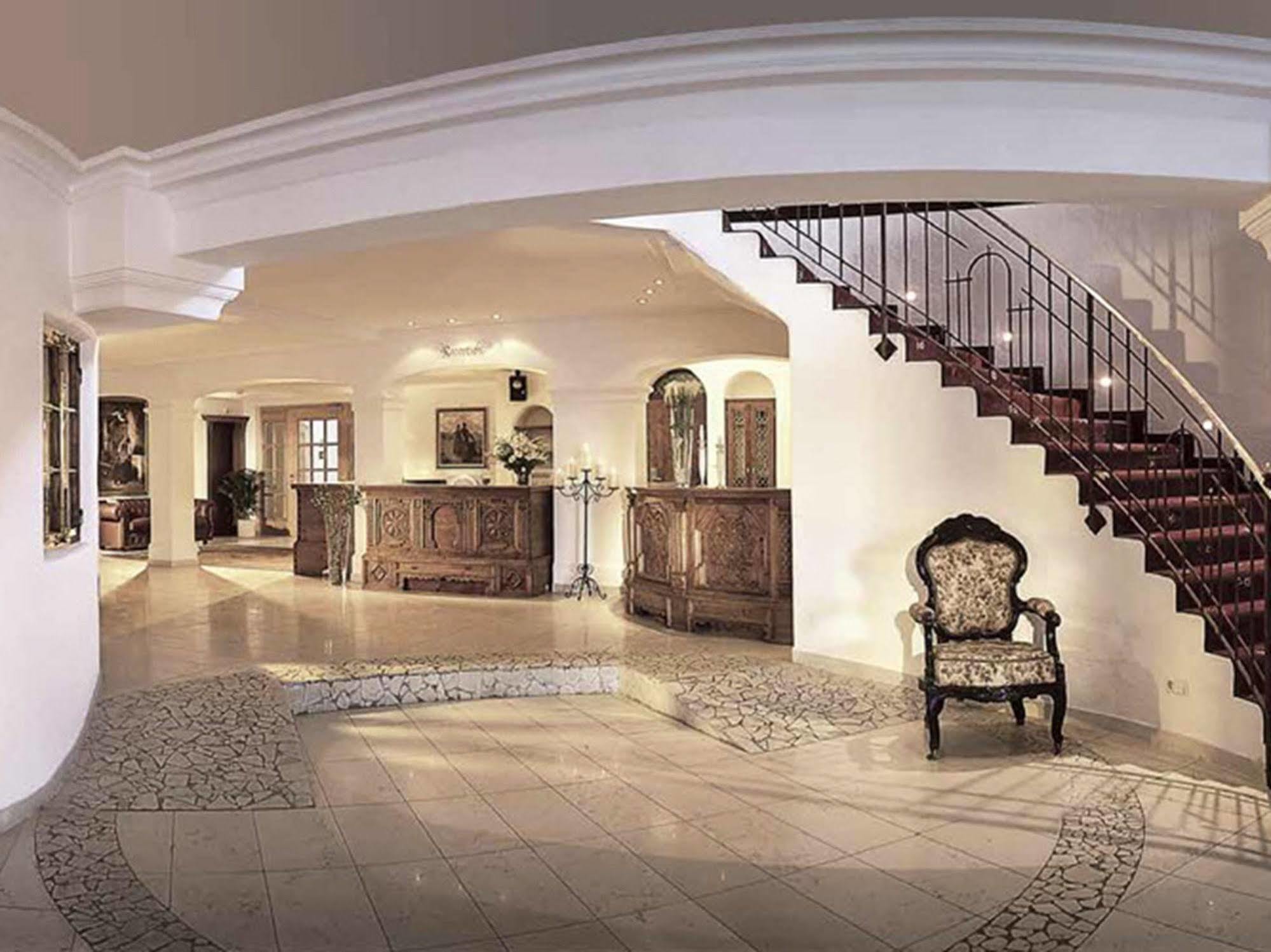 Schlosshotel Ischgl 5 Екстериор снимка