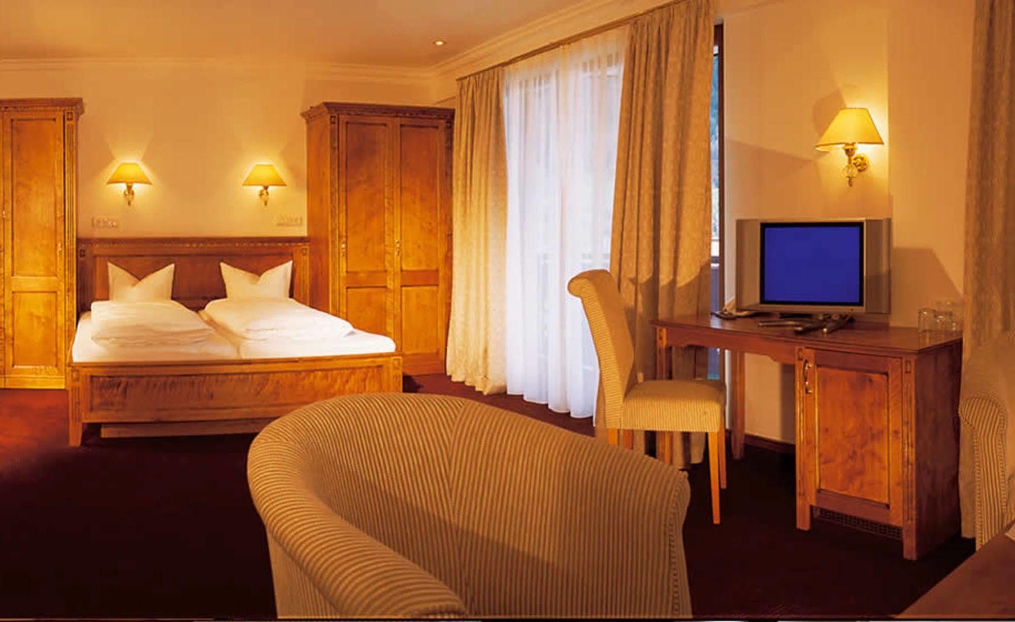 Schlosshotel Ischgl 5 Екстериор снимка